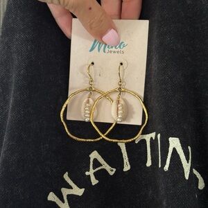 Gold Hoop Earrings with Pearl Shell Accent - Pink/Gold